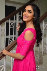 Ritu Varma At Pelli Choopulu Movie 100 Days Function